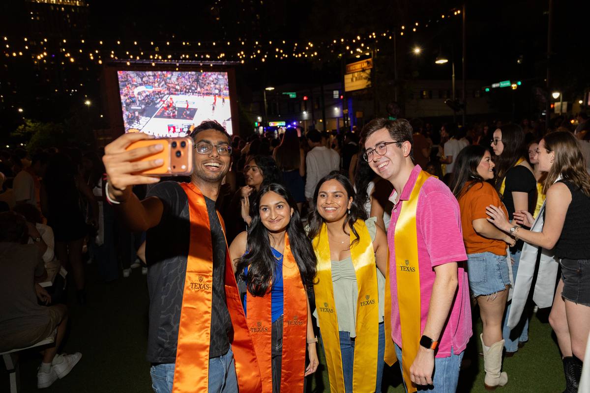 Past Event: ATX Grads Bar Crawl