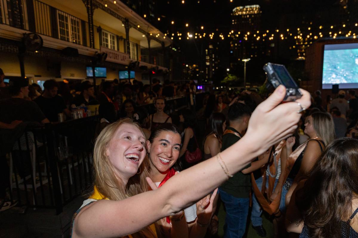 Past Event: ATX Grads Bar Crawl