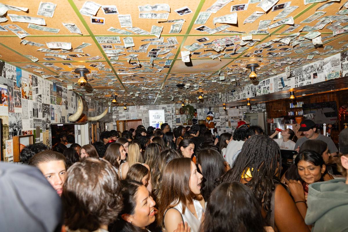 Past Event: ATX Grads Bar Crawl