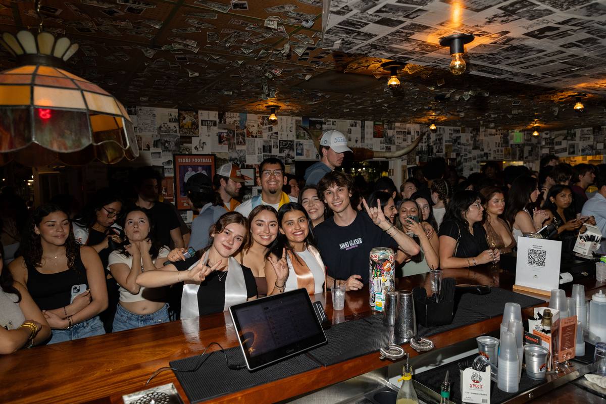 Past Event: ATX Grads Bar Crawl